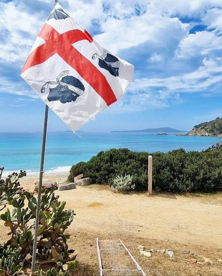 Casa Vacanze “Dolce Sosta” Quartu SantʼElena Εξωτερικό φωτογραφία